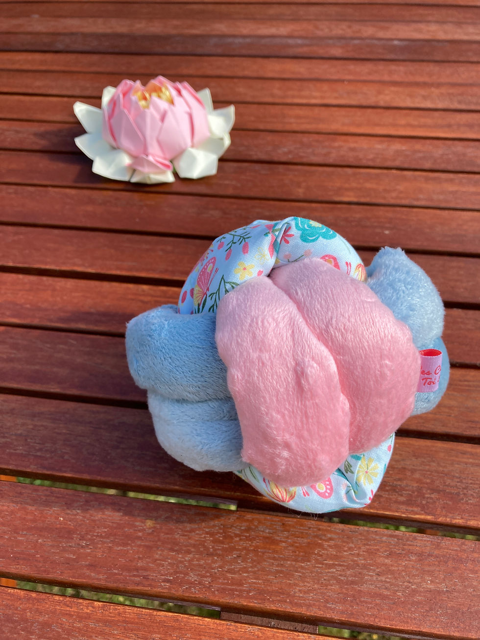 Miniature : Balle de Préhension - NOEUD DOUBLE - FLORAL bleu rose avec grelot (#55)