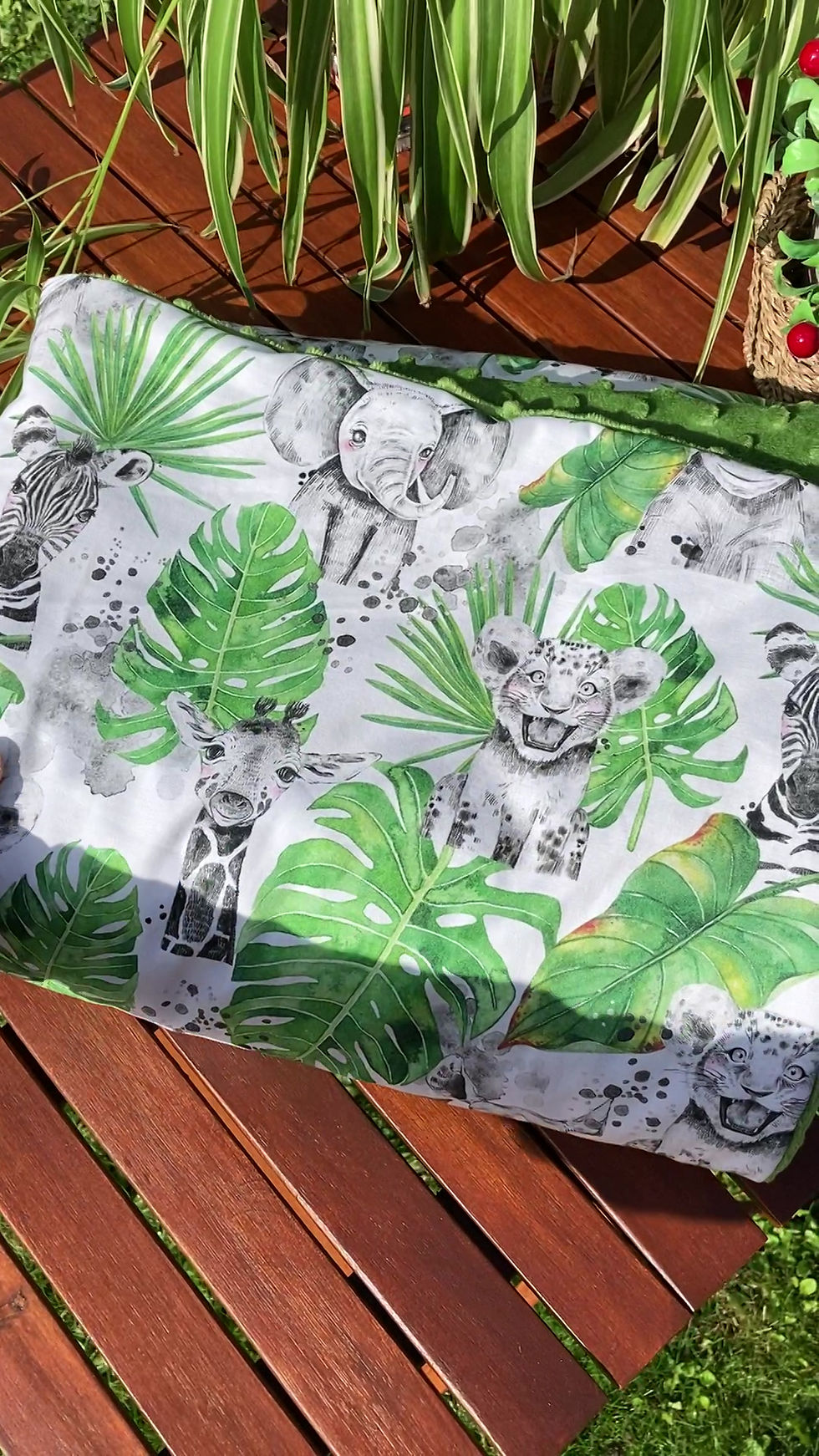 Miniature : Couverture SAVANE VERT en tissu doux Minky et coton, env. 100x76cm