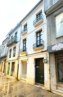 fachada_edited.jpg