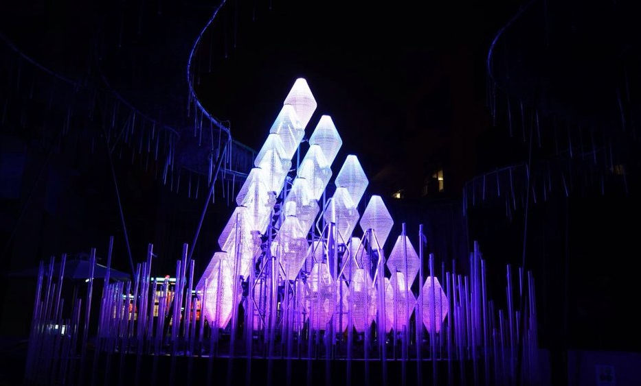 TransLight: Christmas tree