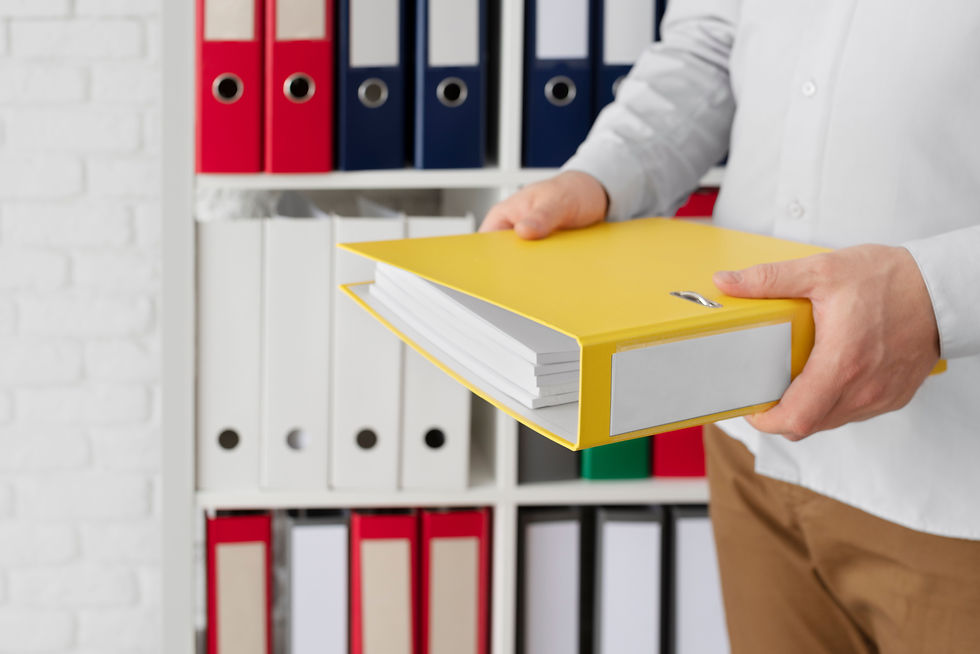 Die Digitalisierung eines normal gefüllten Aktenordners kostet bei OFFIZ in der Regel 19 bis 35 Euro, wobei Ausgabeformat, Zusatzanforderungen und der Aufwand für die Vorbereitung den konkreten Preis beeinflussen.