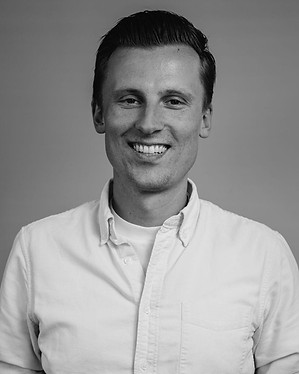 Max-BW-1200px.jpg