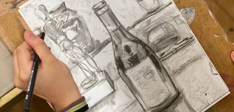 Drawing exercises from private coaching sessions at AtelierRoshi in Baar Zug, designed to build strong observational and technical drawing skills. Personal art coaching for portfolio preparation, university admission, and skill development.