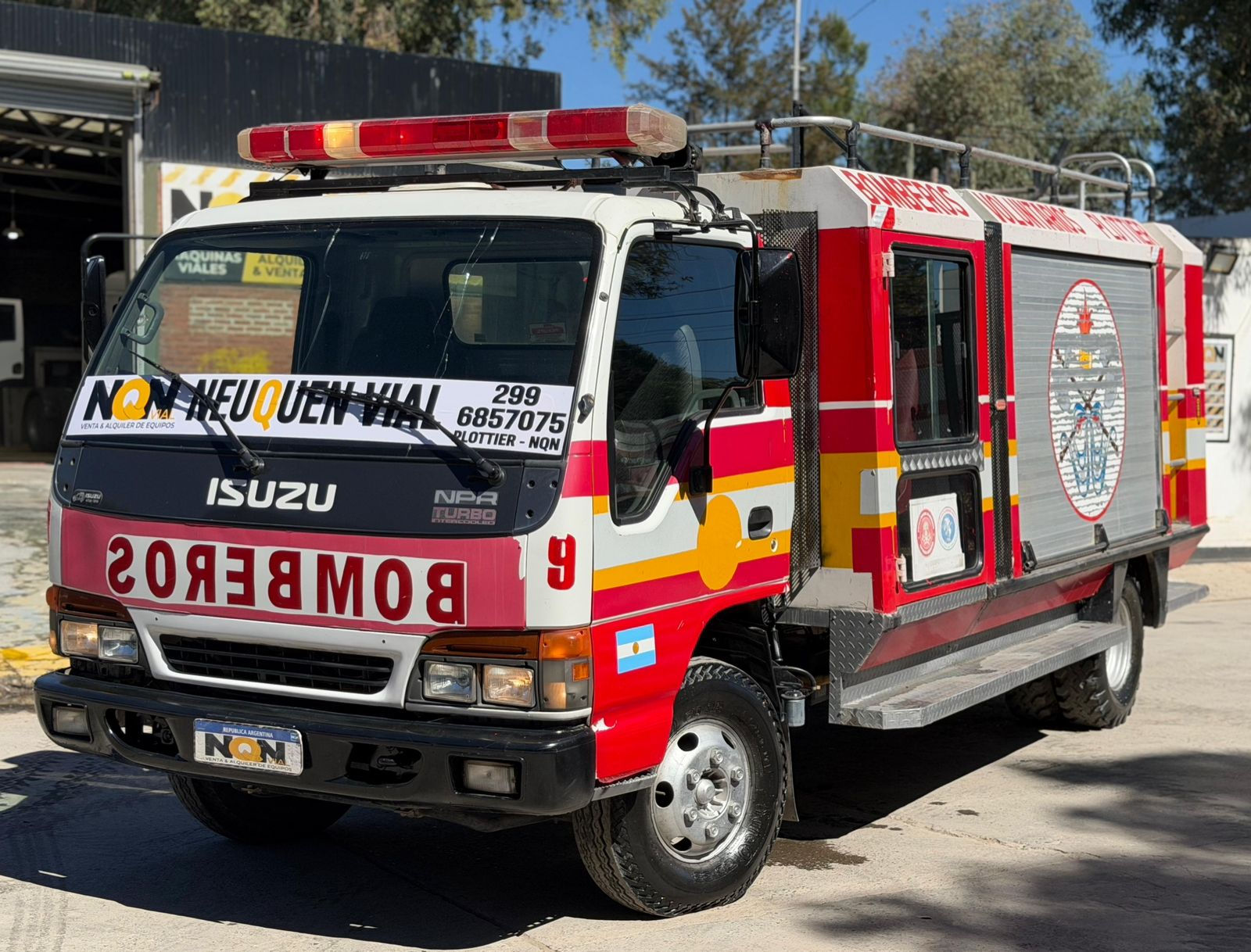 AUTOBOMBA ISUZU NPR 65 1999