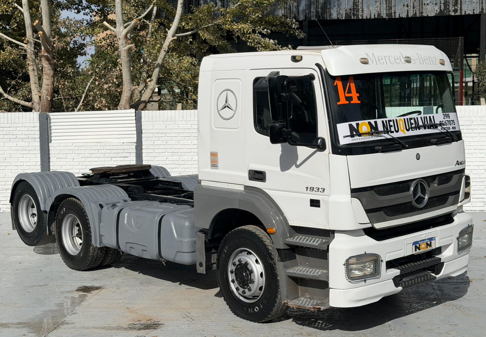 Mercedes Benz Axor 1933 2014 6x2