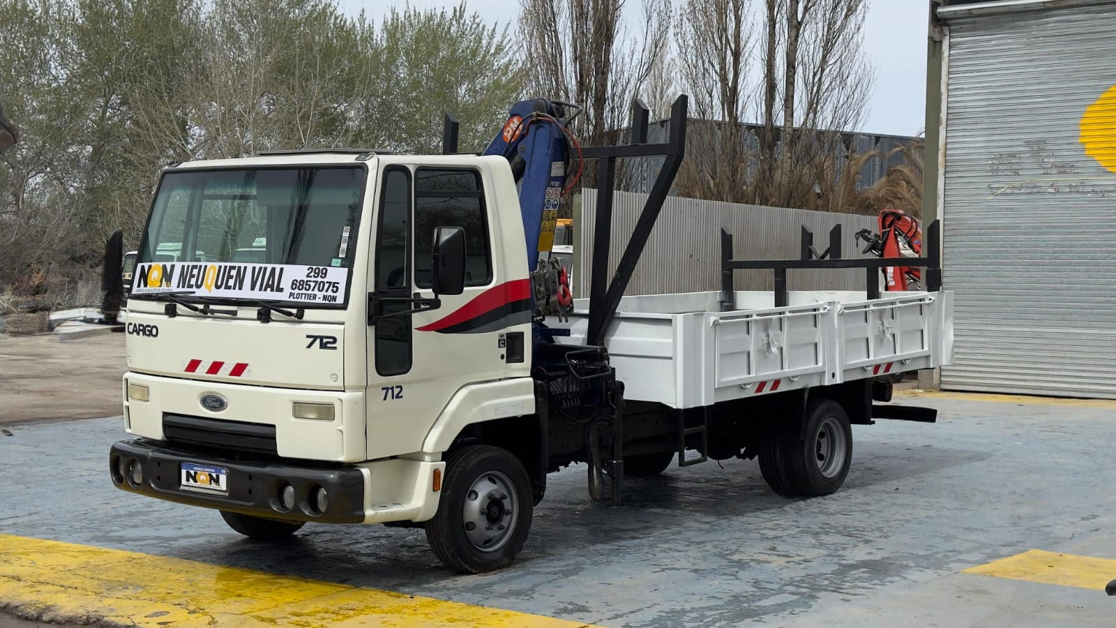 Ford Cargo 712 2012 con hidrogrua PM6