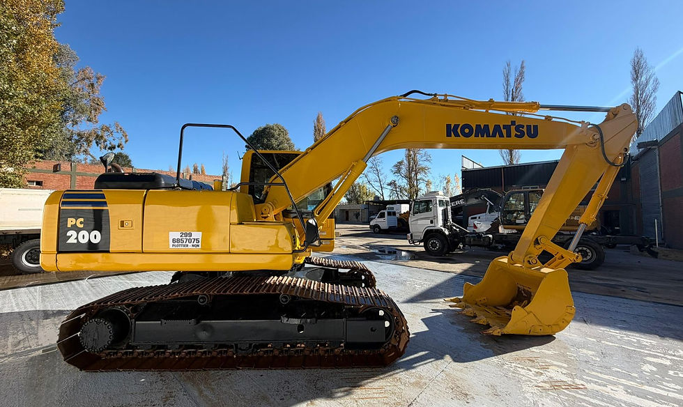 Miniatura: Komatsu PC200 2017