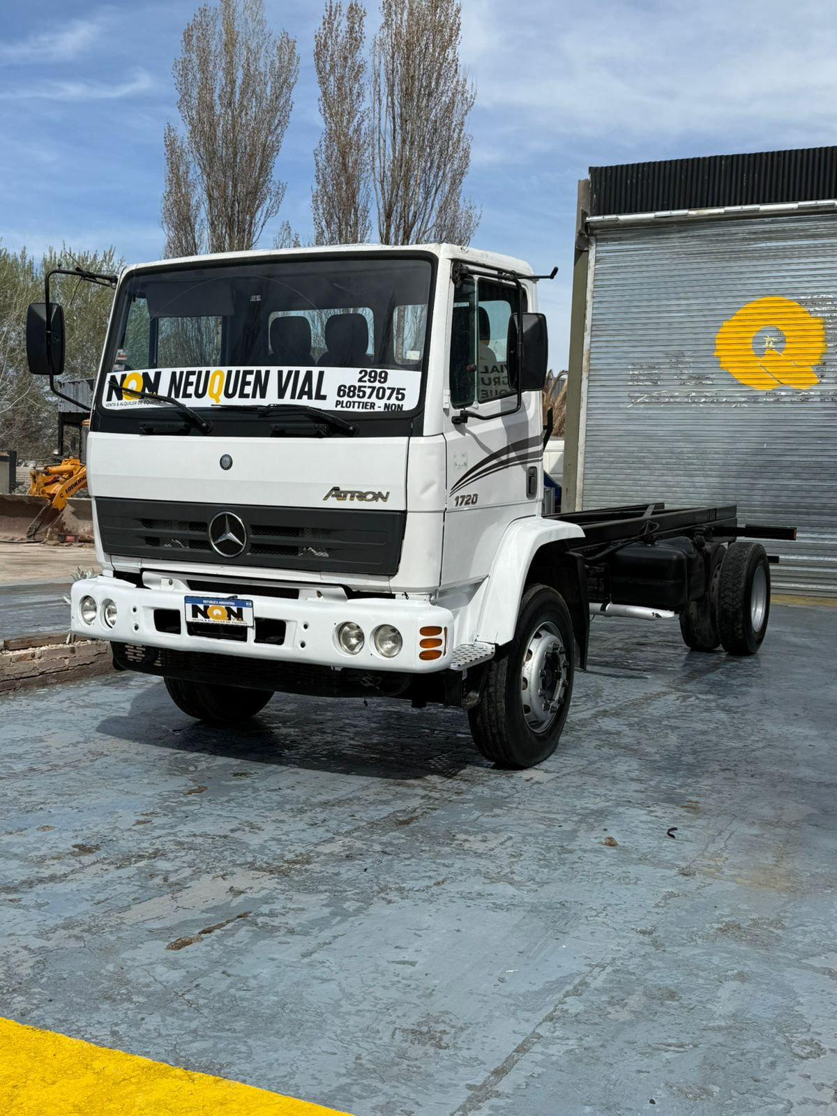 Mercedes Benz 1720 2014 chasis largo