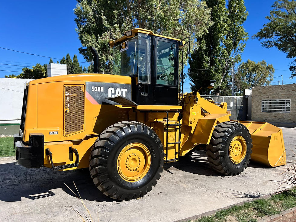 Miniatura: Caterpillar 938H 2012