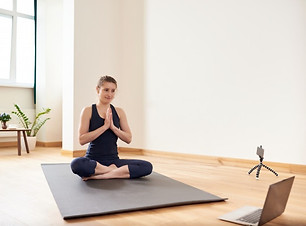 AD Online yoga.jpg