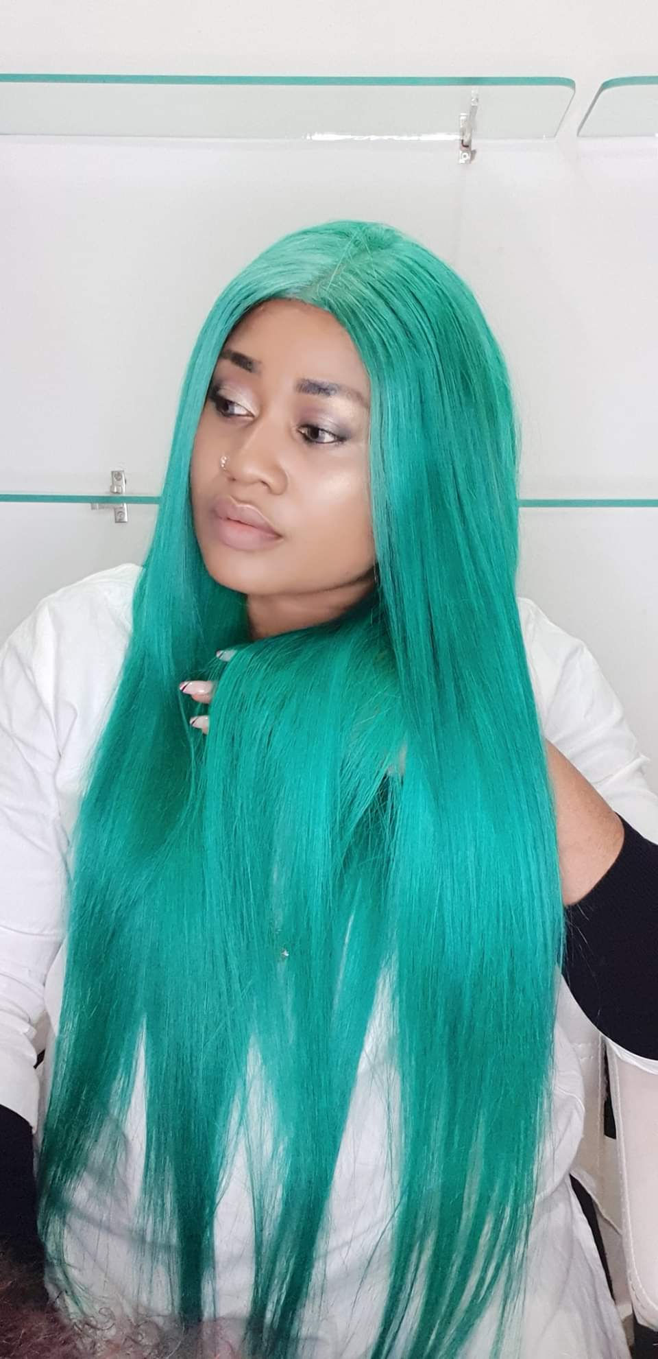 Miniature : Front lace wig coloured  (perruques colorée)