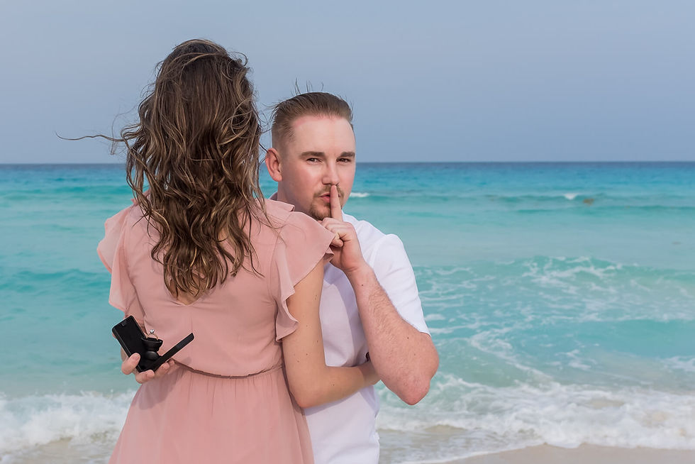 pop the question proposal photography at Cancun beach