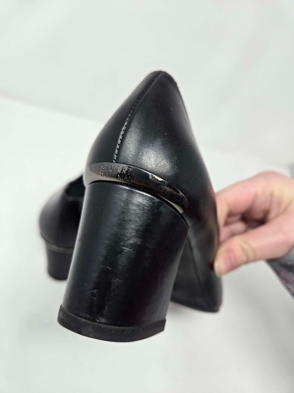 Thumbnail: Stuart Weitzman Black Leather Pump Size 5 1/2