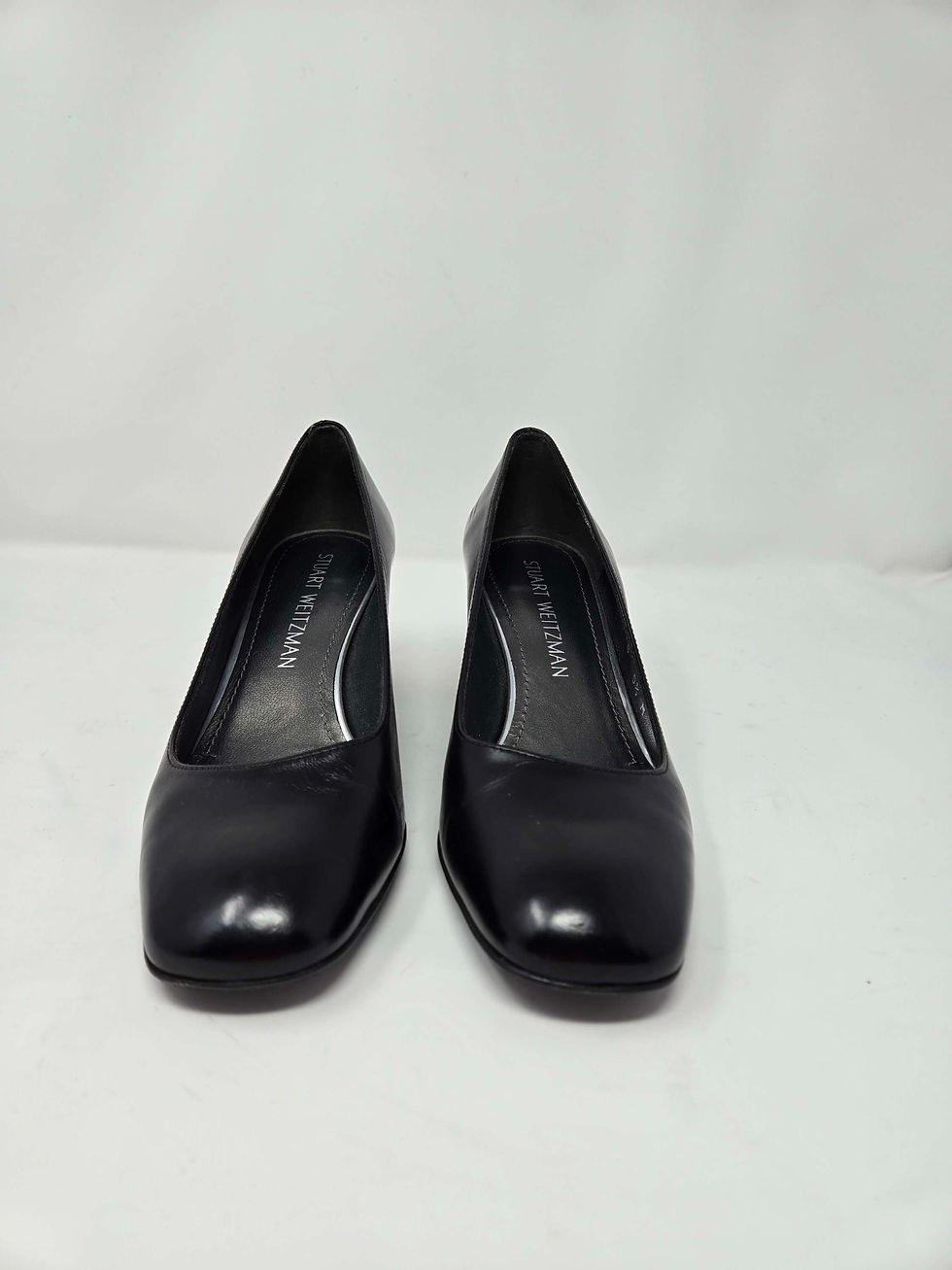 Thumbnail: Stuart Weitzman Black Leather Pump Size 5 1/2