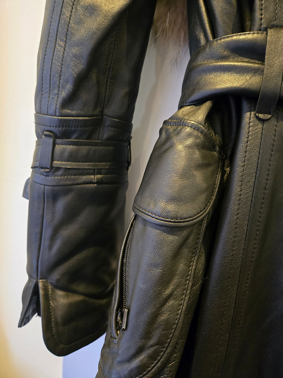 Thumbnail: Rudsak Leather Belted Coat with Fur Size Medium 