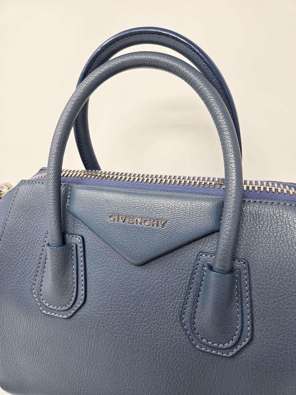 Thumbnail: Givenchy Antigona Small Mineral Blue 
