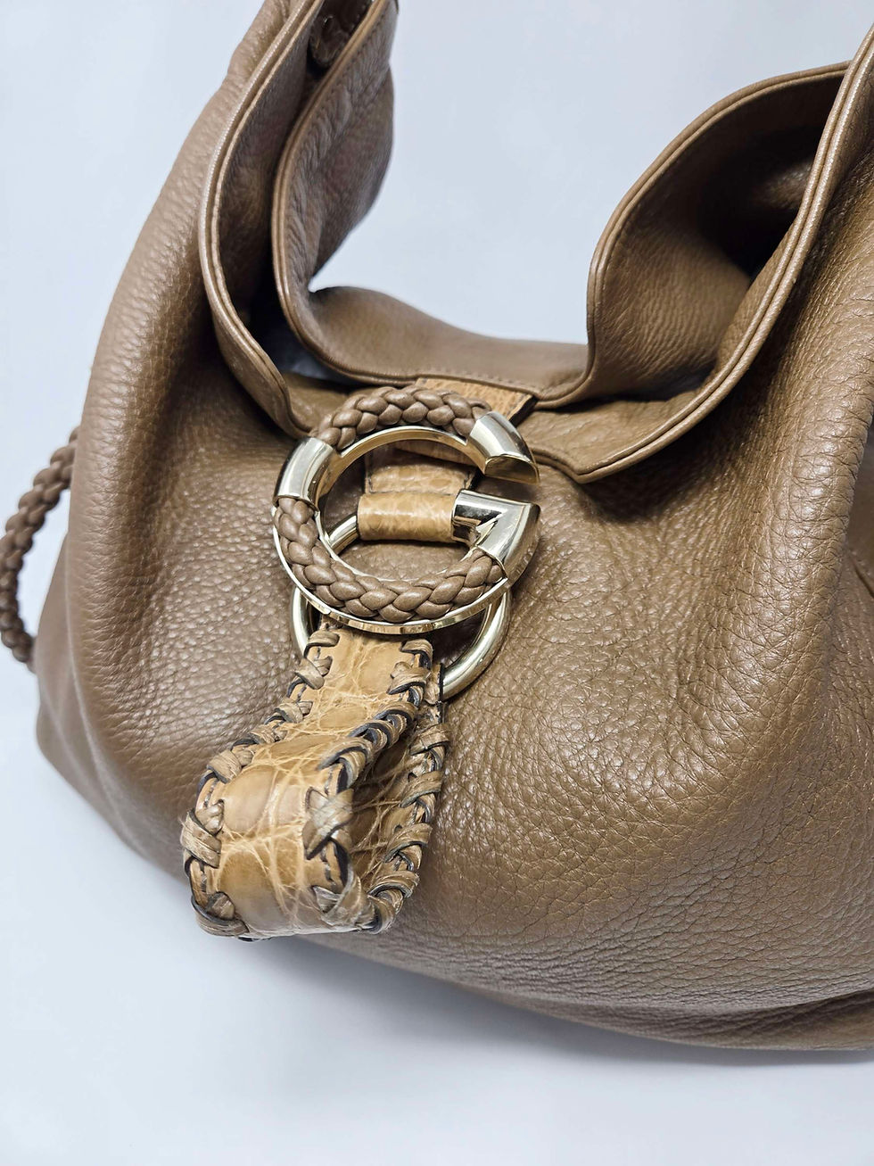 Thumbnail: Gucci Large Pebbled Leather Tan Wave Bag 