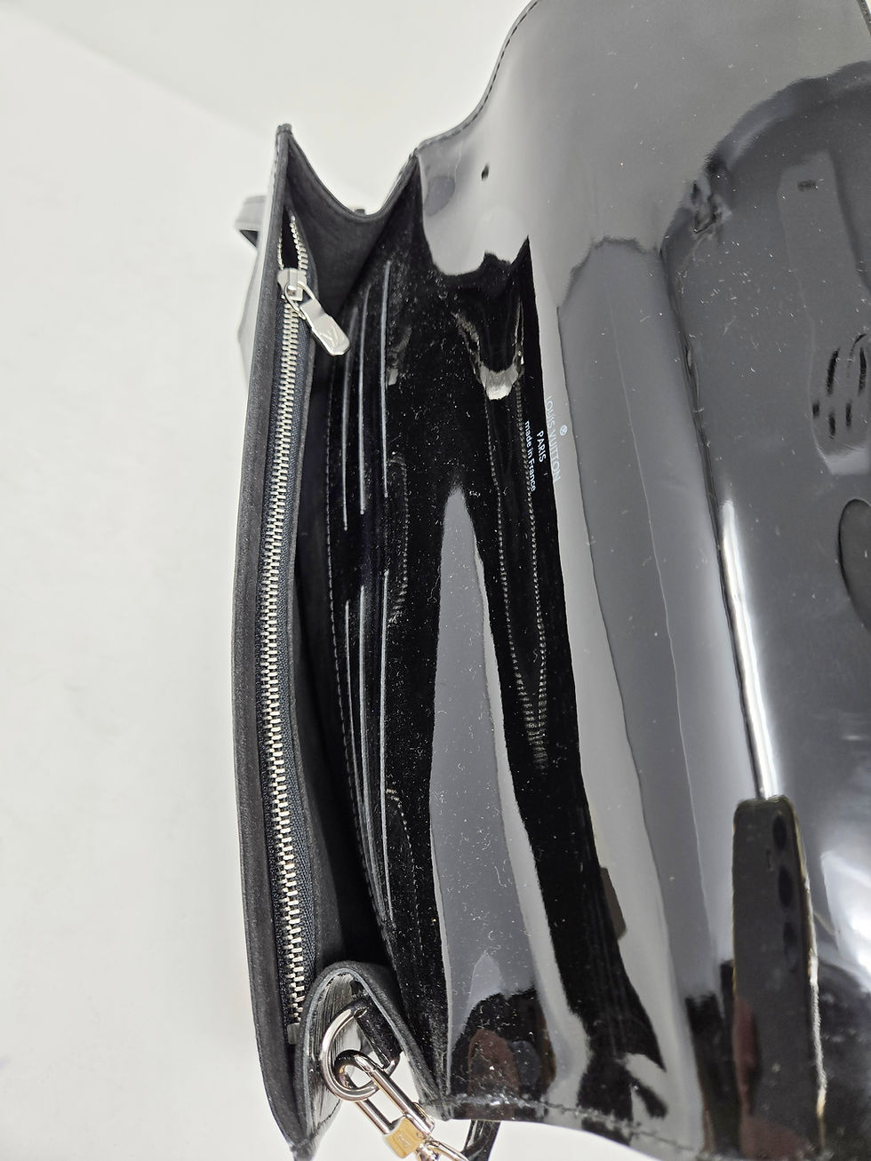 Thumbnail: Louis Vuitton Epi Sevigne Clutch Black 