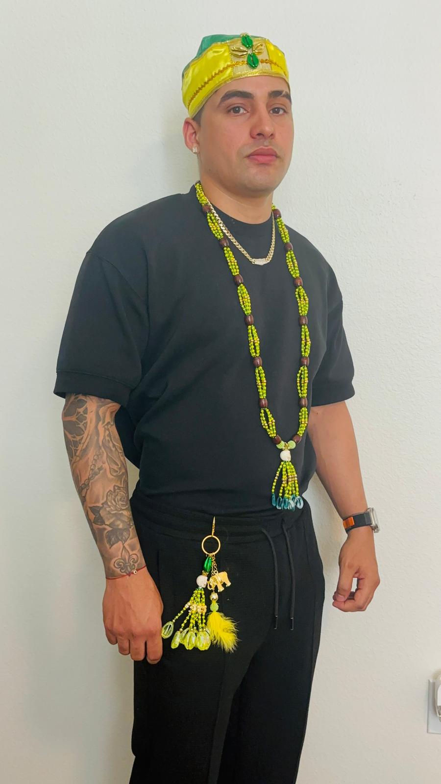 Miniatura: Collar Cabecero de Orula con Cuentas de Cristal y Pasos de Madera