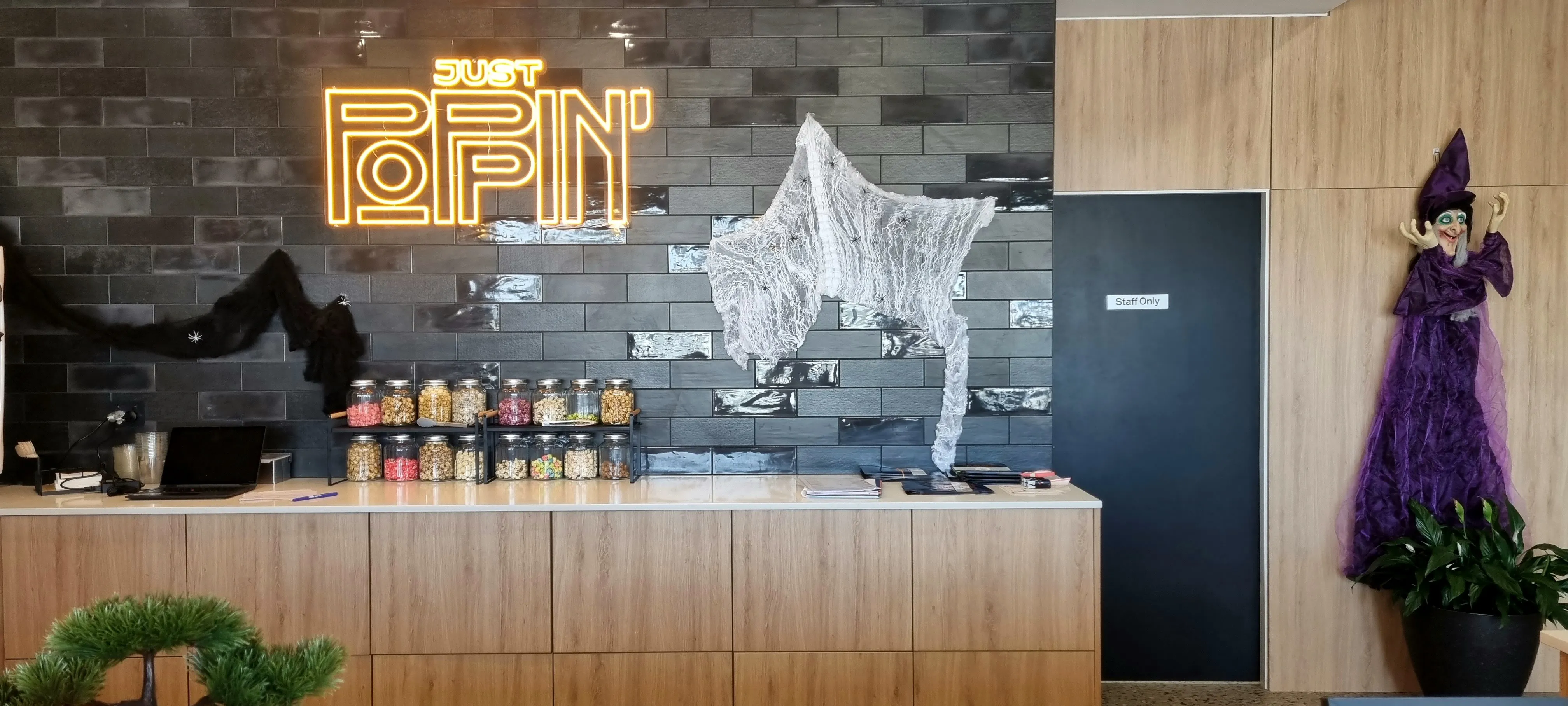 Commercial store fit out - Just Poppin by Seven Willow Designs
