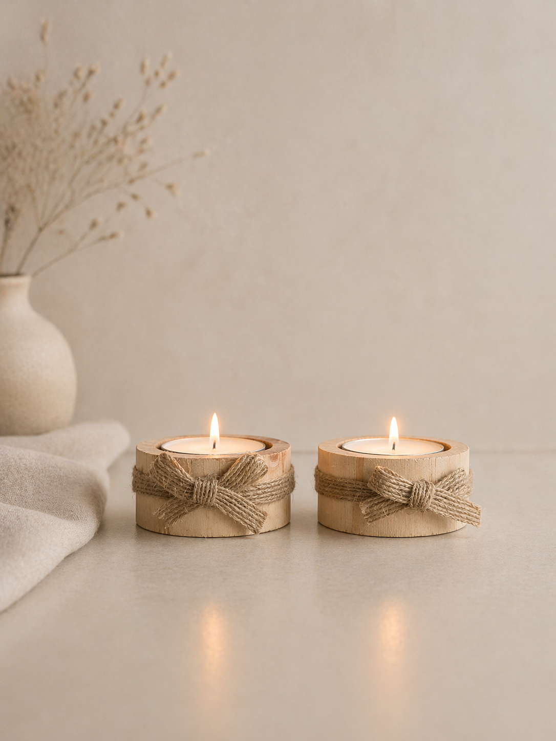 2 houten theelichthouders