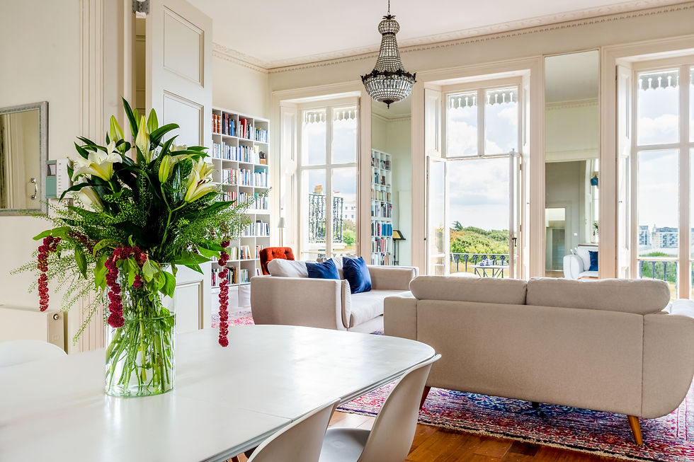 CAROUSEL Home staging.jpg