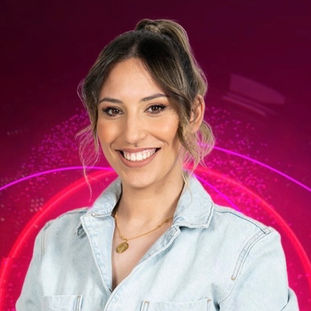 CATARINA MIRANDA DESABOU EM LÁGRIMAS