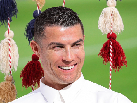 Cristiano Ronaldo quebra recorde mundial no YouTube