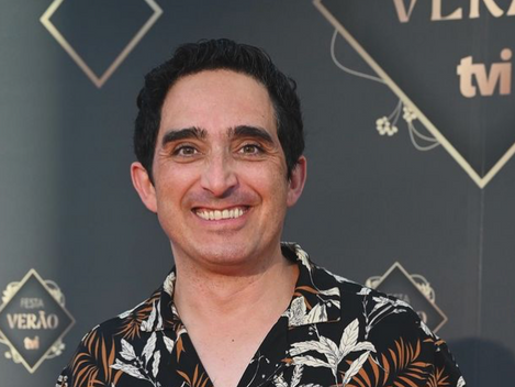 Manuel Melo despede-se emotivamente da novela "Festa é Festa"