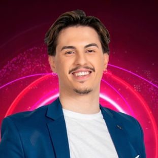 Pai de Daniel Pereira esclarece como está a namorada do filho