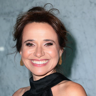 Dalila Carmo critica a prioridade da beleza na televisão