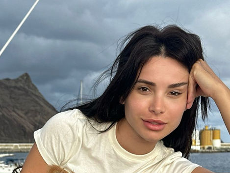 Bruna Gomes encanta nas férias na Madeira