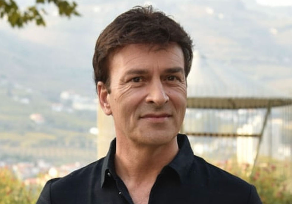 Tony Carreira e namorada juntos em Lisboa