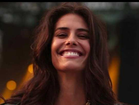 Isabela Valadeiro em contagem decrescente para o casamento pela igreja