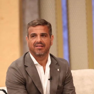 EX-CONCORRENTE LUÍS FONSECA COLHIDO POR TOURO