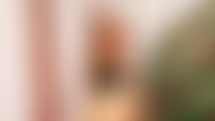 La jeune femme décorative 