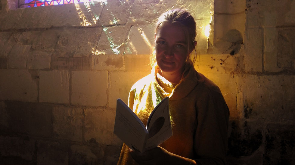 Emilie Gévart, auteure du recueil Gésir