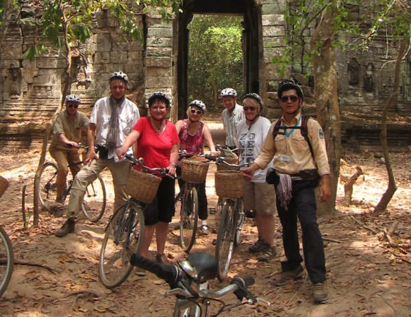 Dream Tours Cambodia Cycling Tour_edited.JPG