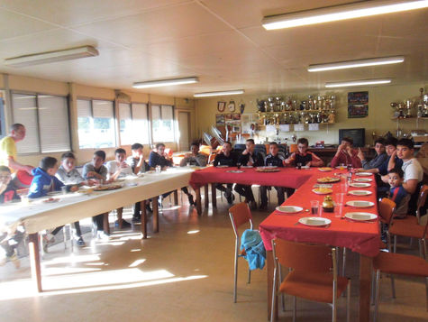 Joyeux Noël à tous de la part des U15 du BSC