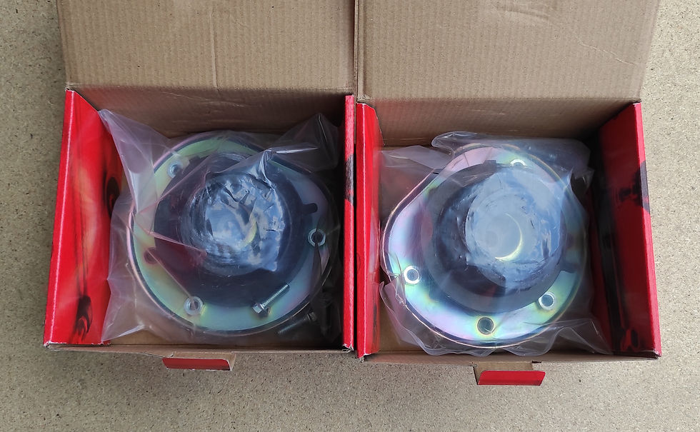 Miniature : Lot de 2 coupelles supérieures pour amortisseur avant, vue dans leurs emballages