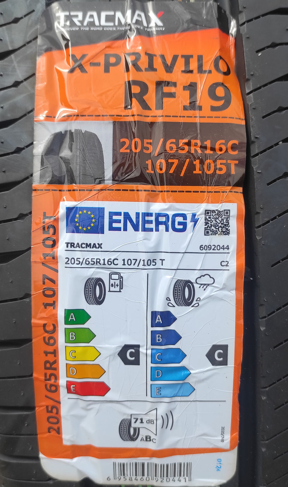 Miniature : Étiquette énergétique des pneus TRACMAX X-Privilo RF19