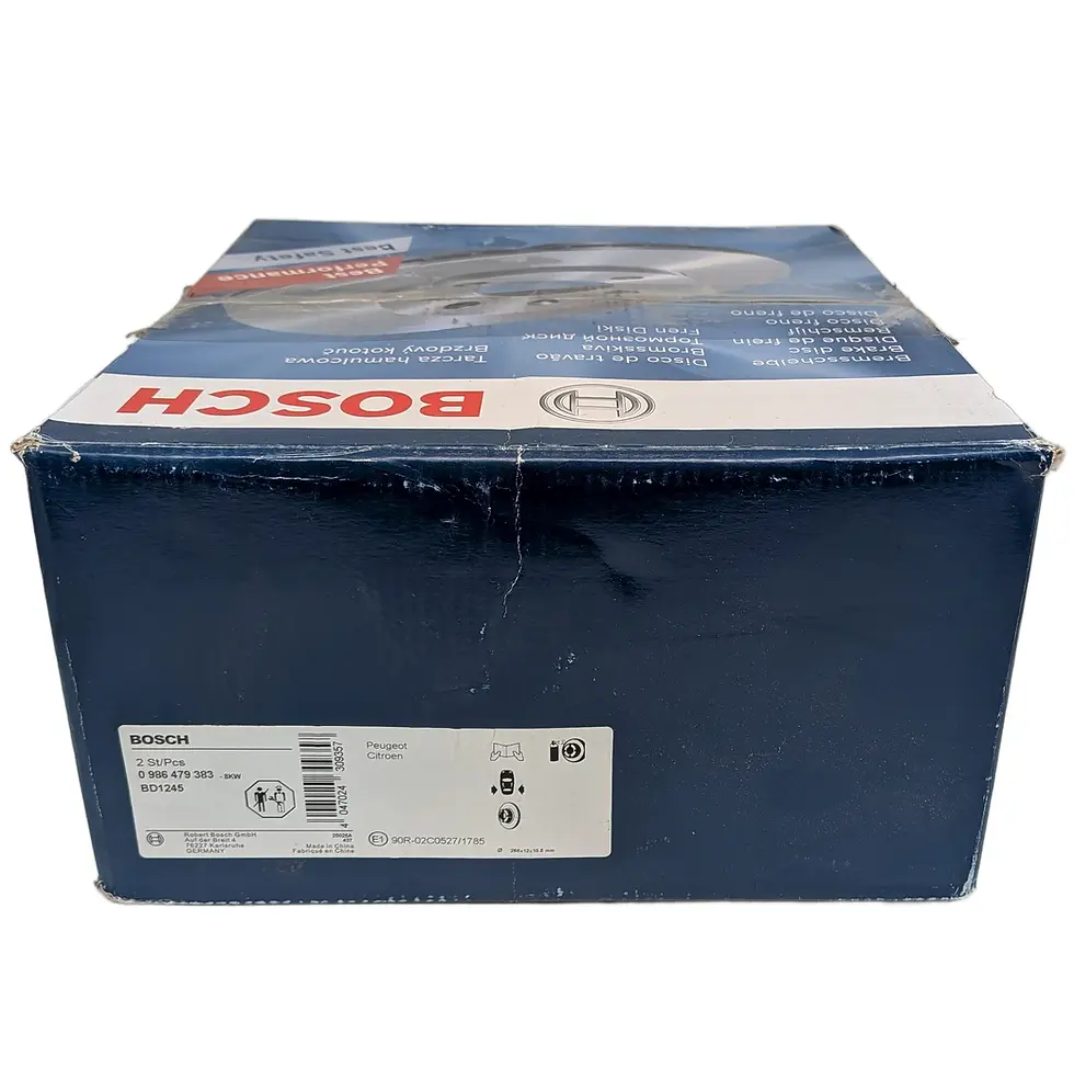 Vue complète sur fond blanc des 2 disques de frein arrière Bosch 0986479383 pour Berlingo & Partner.