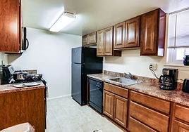 Kitchen (1).jpg