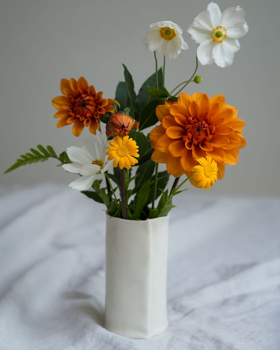 porcelain vase with seam