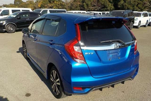 Thumbnail: Honda Fit 2017 1.5 Petrol Hybrid 100,000Kms