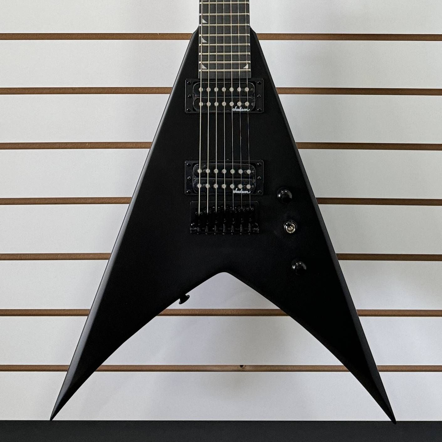 Jackson King V JS22-7 HT - Satin Black