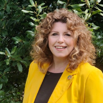 Sarah Gibson - Picture.png