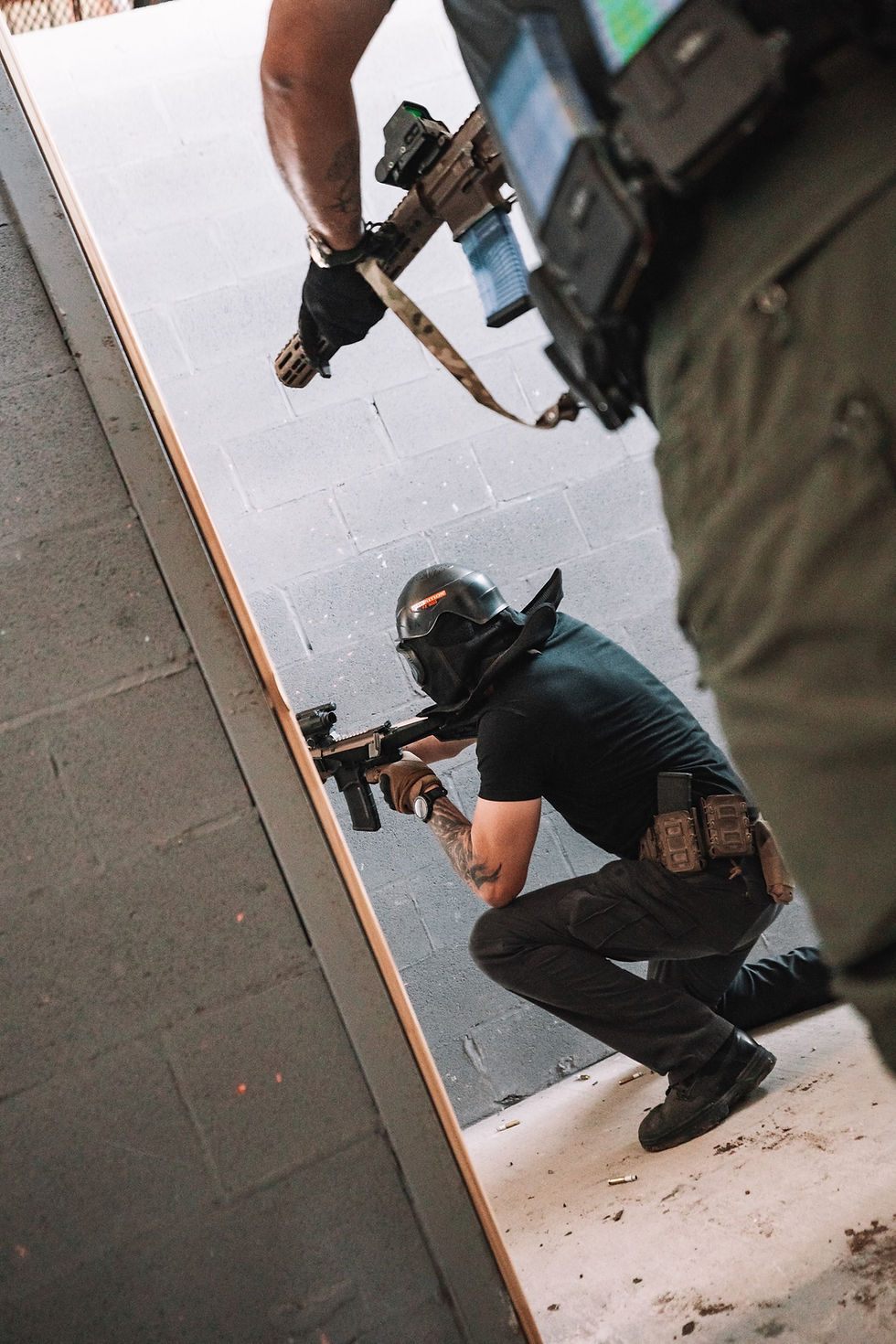 Thumbnail: Force-on-force CQB scenario during Achilles Heel Tactical training course
