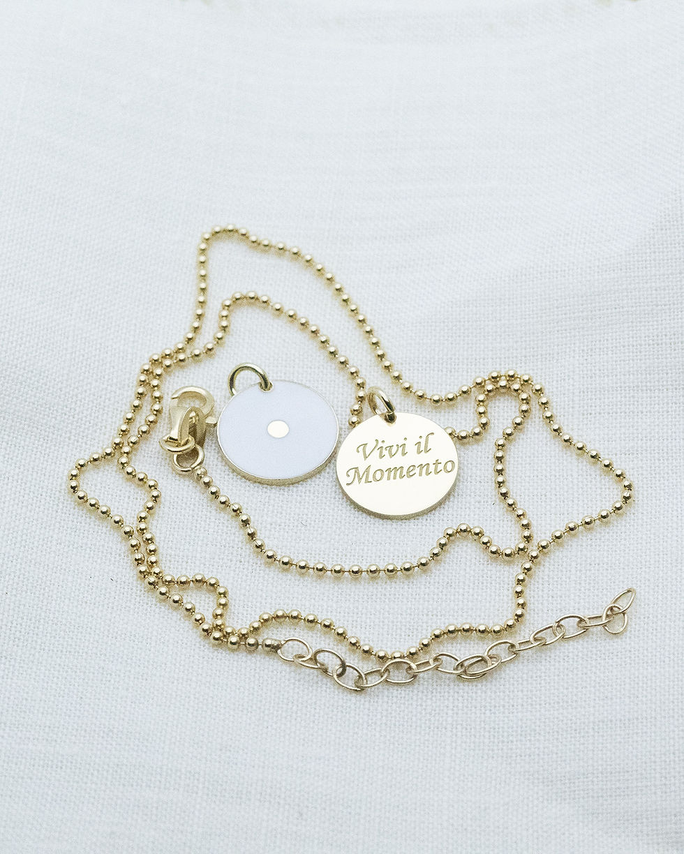 Miniatura: Collana a palline con due ciondoli - "Punto" & "Vivi il momento"