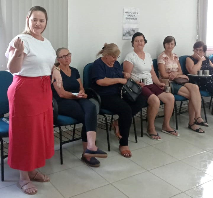 Secretária Ana Paula Bald acolheu os coordenadores presentes